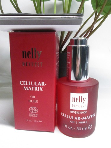 Nelly devuyst pure cellular - nelly,